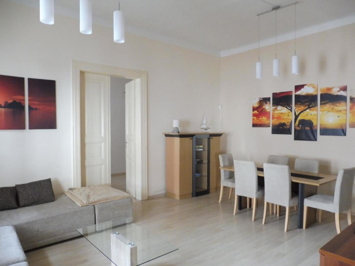 M10 Old Town Apartments Кошице Екстер'єр фото